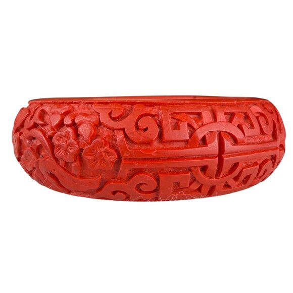 Handcrafted Red Cinnabar Style Floral Engraved Bangle Bracelet Women’s Size 7 - Picture 3 of 4
